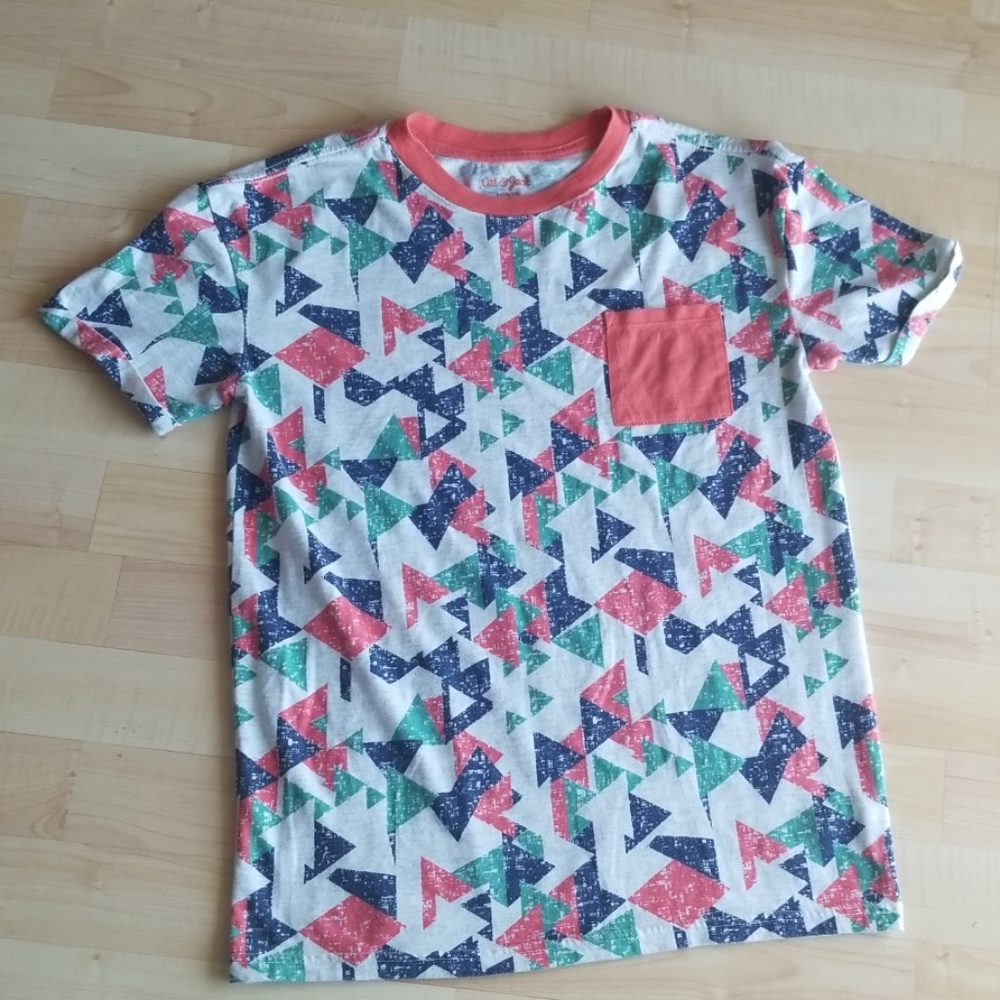 Cat & Jack Short Sleeve T-Shirt 
Size L(12/14)